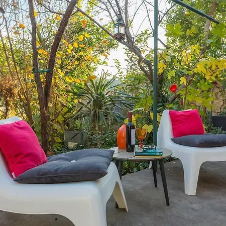 Nonina - Relax And Let Go Apartment